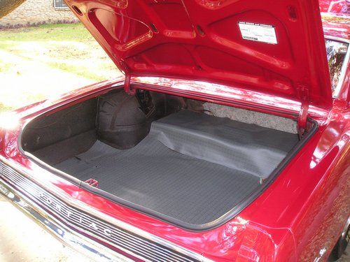 1965 pontiac gto, inside the trunk