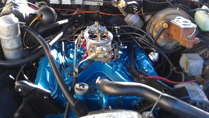 1977 Oldsmobile Cutass Supreme engine without air filter