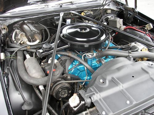 engine compartment, 1970 oldsmobile vistacruiser, after restoration