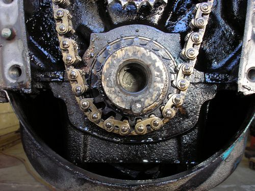 timing gear, crank shaft, 1970 oldsmobile vistacruiser, before restoration